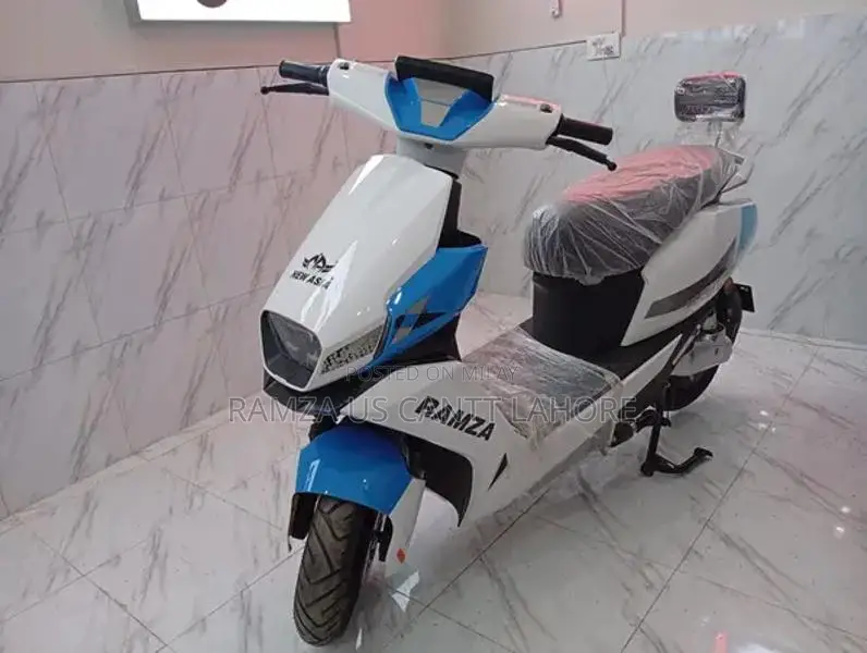 Ramza M8 Electric Scooty - High-Performance Urban Commuter