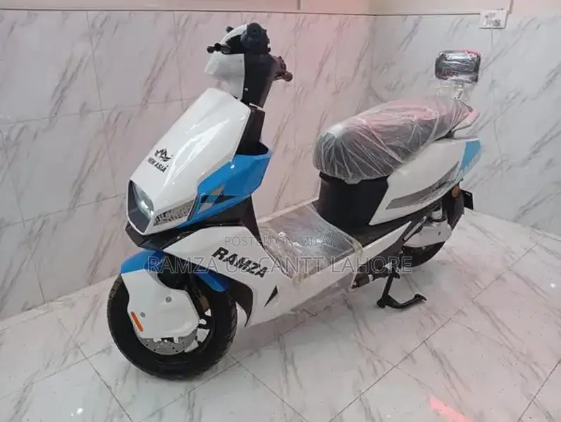 Ramza M8 Electric Scooty - High-Performance Urban Commuter