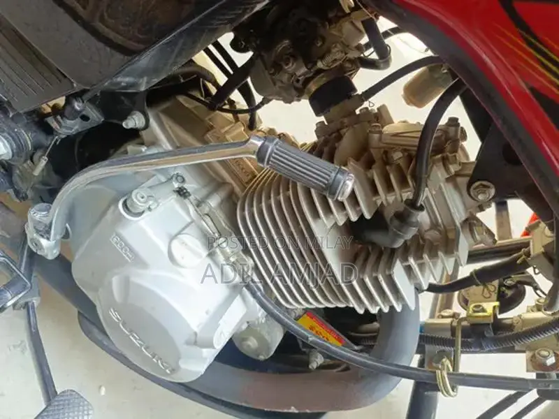 Suzuki 110cc Motorcycle - Low Mileage Single Cylinder Bike