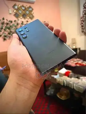 S22 Ultra Smartphone with HD Edge Display and 8K Video Recording