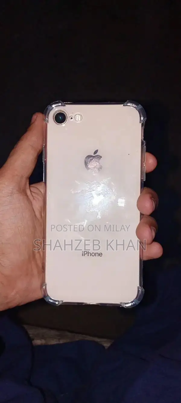 Apple iPhone 8 256GB Golden Smartphone