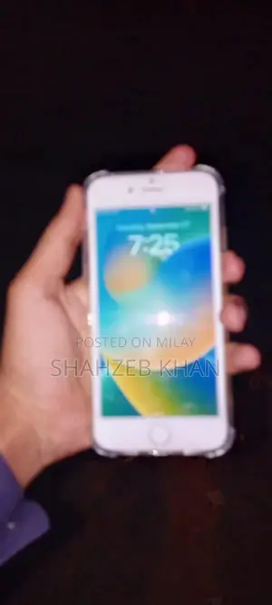 Apple iPhone 8 256GB Golden Smartphone