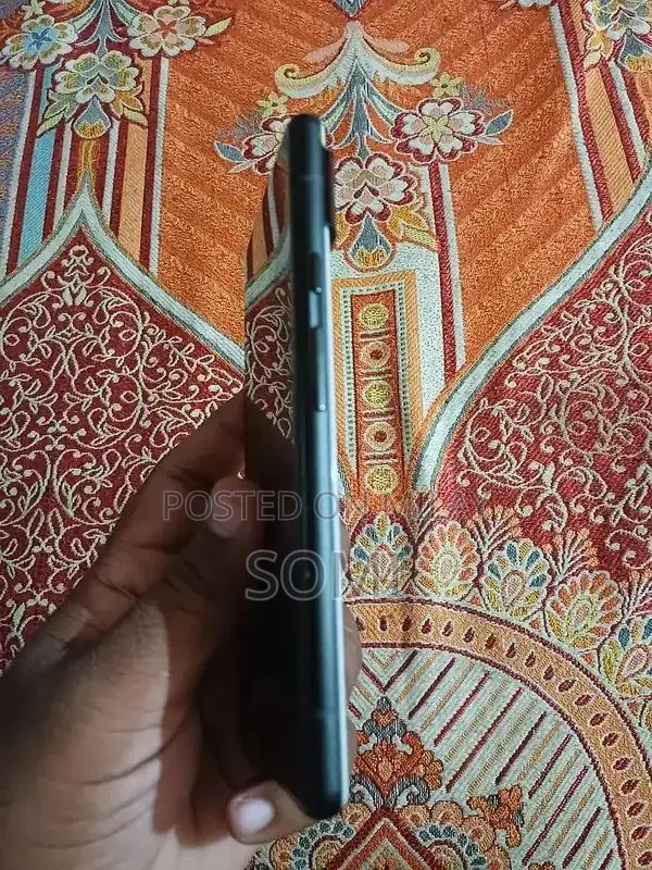 Google Pixel 6 Smartphone 8GB RAM 128GB Storage