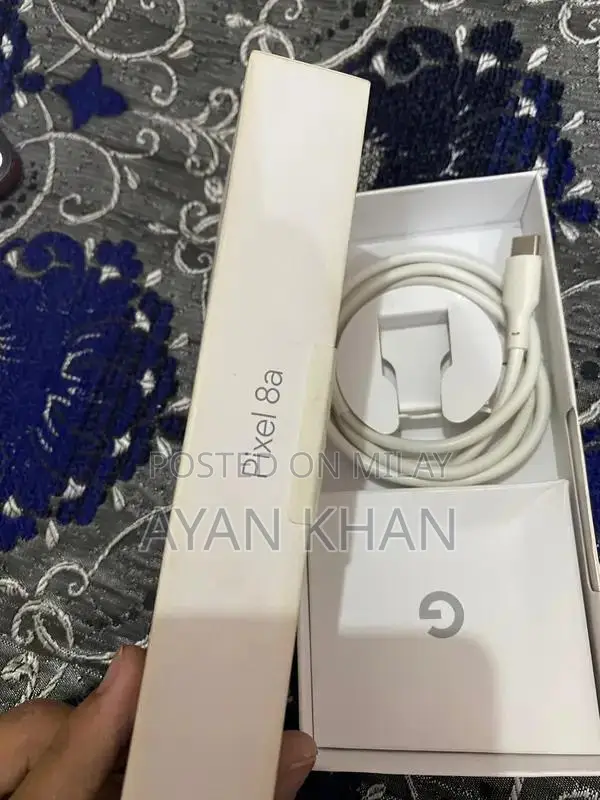 High-Performance Smartphone with Storage and Pristine Condition