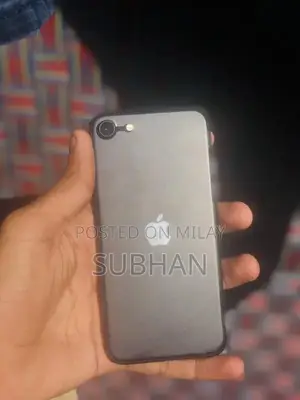 Photo - iPhone SE 64GB Pristine Condition with Original Box