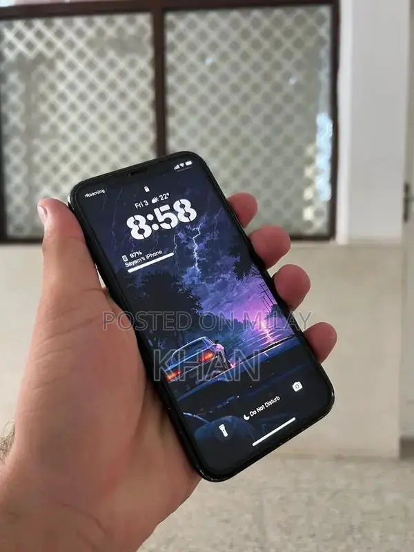 Apple iPhone XR 64GB Black Smartphone