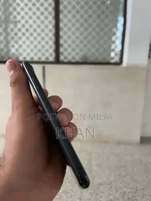 Apple iPhone XR 64GB Black Smartphone