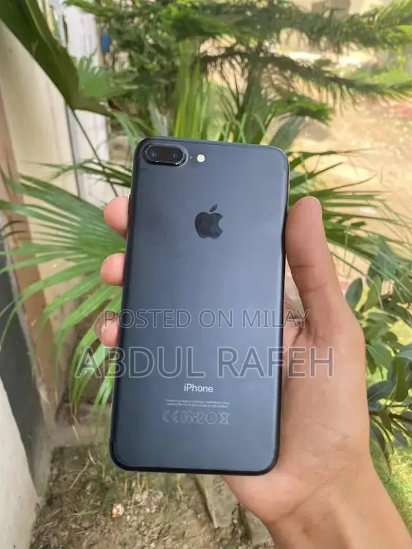 Apple iPhone 7 Plus 128GB Smartphone - High Performance