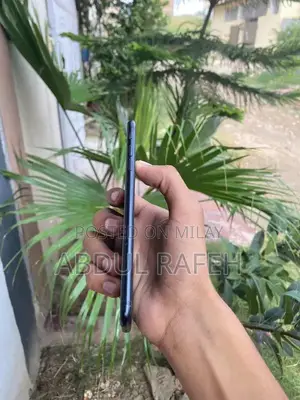 Apple iPhone 7 Plus 128GB Smartphone - High Performance