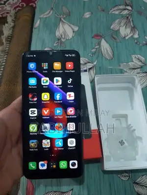 Dual SIM Smartphone with 128GB Storage and Advanced Memory