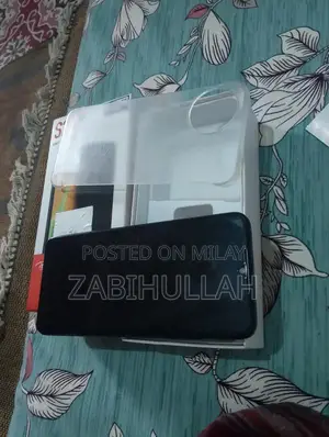 Dual SIM Smartphone with 128GB Storage and Advanced Memory