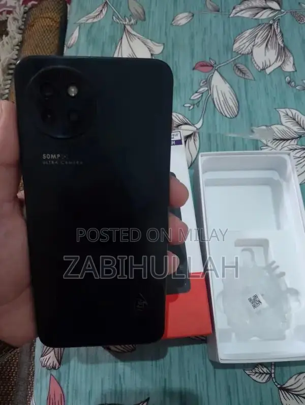 Dual SIM Smartphone with 128GB Storage and Advanced Memory