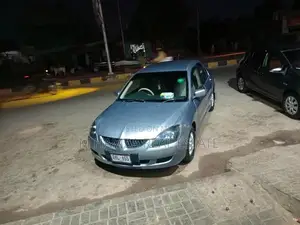 Photo - Mitsubishi Lancer GLX 1.6 Automatic Sedan