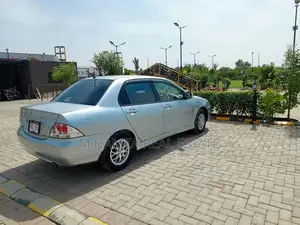 Mitsubishi Lancer GLX 1.6 Automatic Sedan