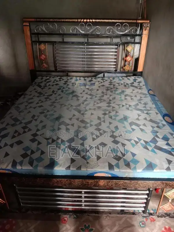 Unspecified Furniture Item for Sale