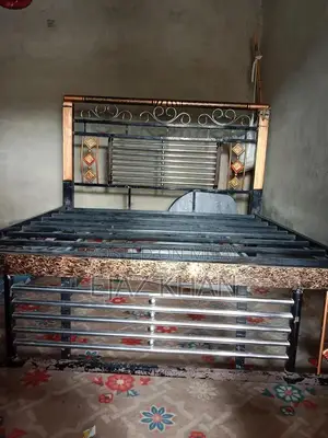 Unspecified Furniture Item for Sale