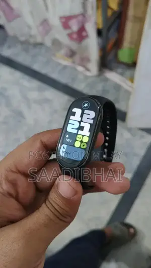 Mi Band 10 Fitness Tracker - Lightly Used Wearable Smart Device