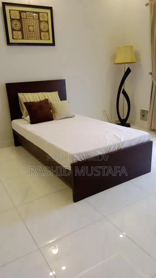 Solid Wood Single Bed Set with Mattress and Dressing Functionality