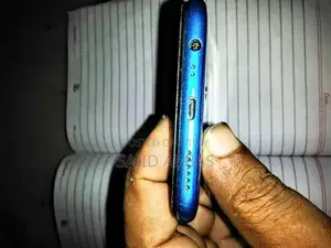 Realme 3 Smartphone 4GB RAM 64GB Storage Android 10