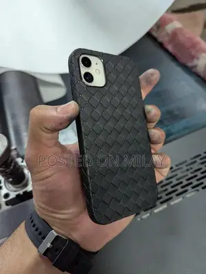 Apple iPhone 11 128GB Smartphone with High Battery Health