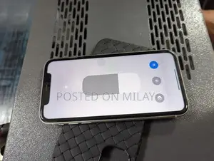 Apple iPhone 11 128GB Smartphone with High Battery Health