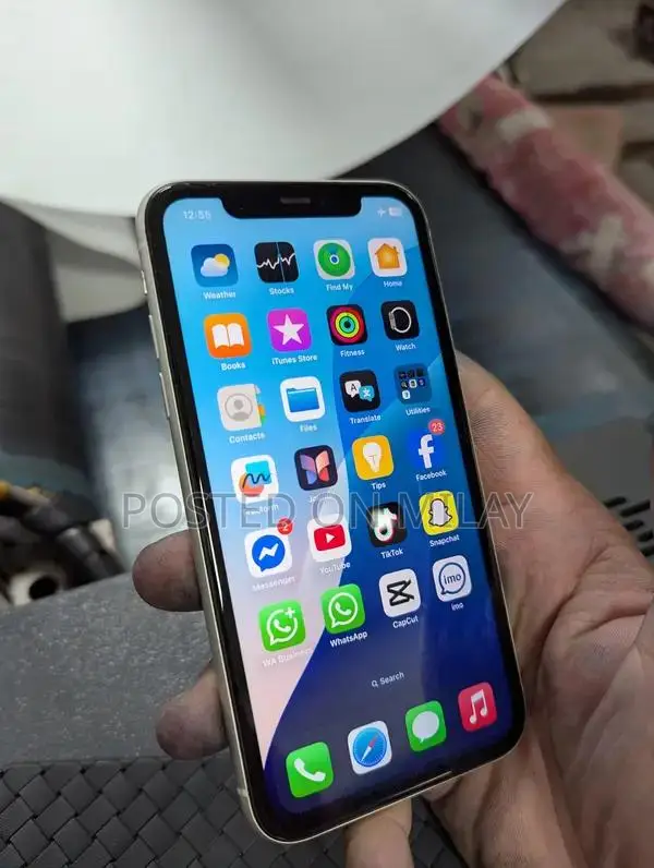 Apple iPhone 11 128GB Smartphone with High Battery Health