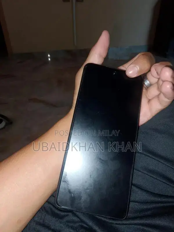 Smartphone with Charging Box and Partial Accessories