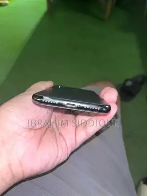 Apple iPhone X 256GB LLA Variant - Excellent Condition