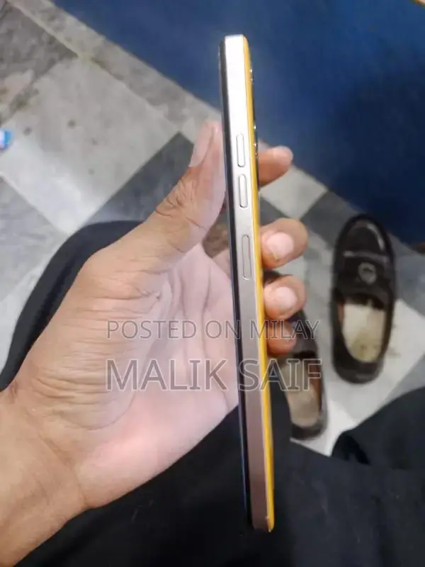 Tecno Compact Smartphone with 6GB Memory