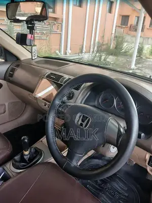 Honda Civic VTI Mid-Size Sedan - Reliable Compact Car