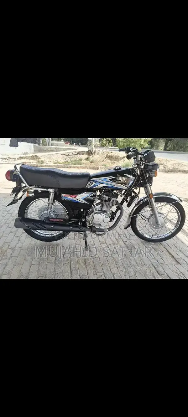Honda 125cc Motorcycle - Single Cylinder Urban Commuter