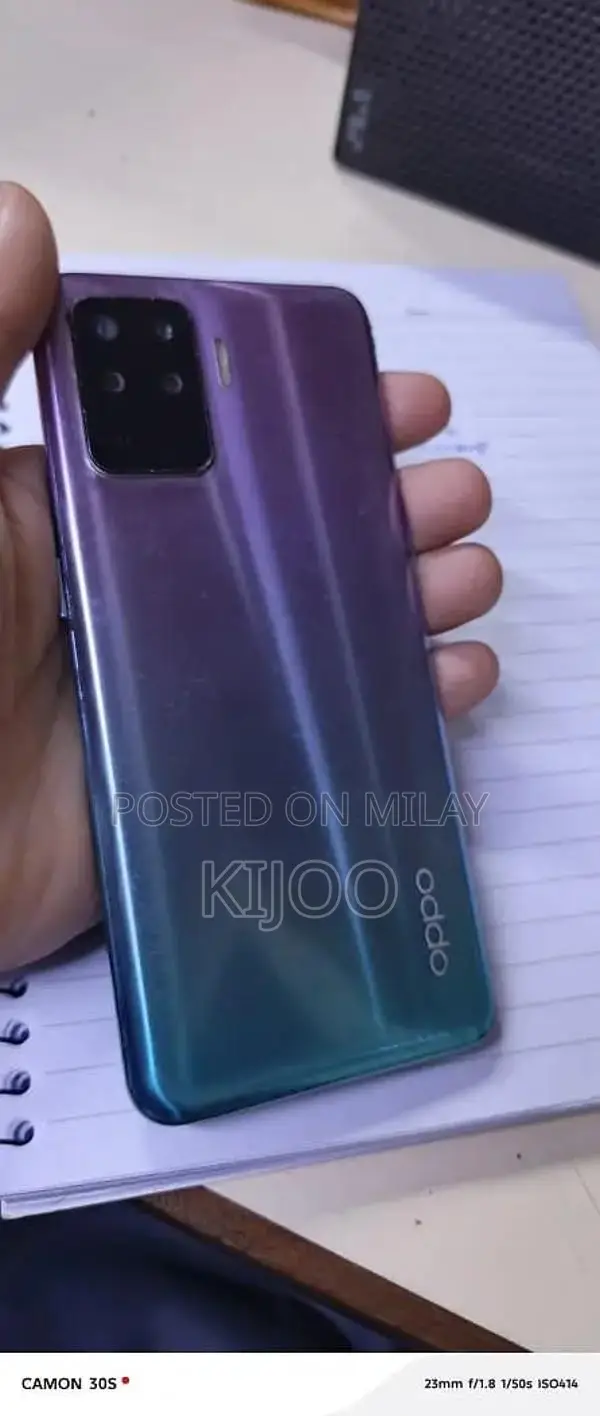 Dual SIM Smartphone with Large Storage and Mint Condition