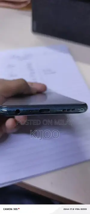 Dual SIM Smartphone with Large Storage and Mint Condition