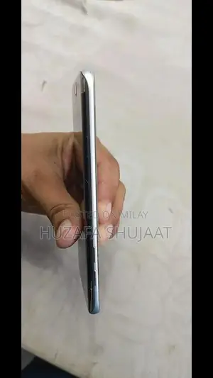 Smartphone S7 Edge with Minimal Wear, 32GB Storage