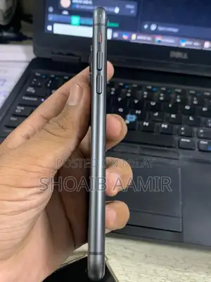 iPhone 11 128GB Used Smartphone with Original Display