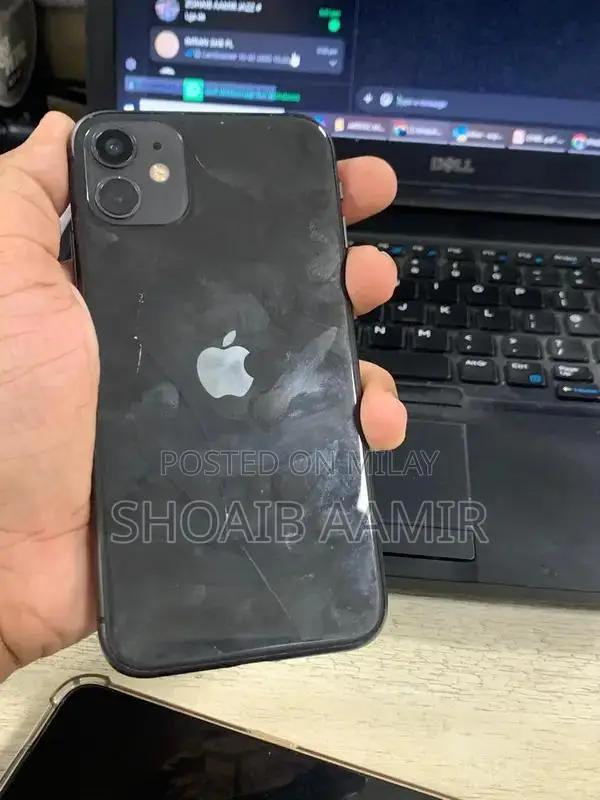 iPhone 11 128GB Used Smartphone with Original Display