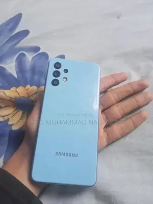 Photo - Samsung Galaxy A32 5G Smartphone with Dual Camera