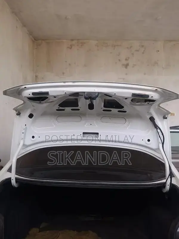 Honda City Sedan 2014 - Compact Reliable Urban Vehicle