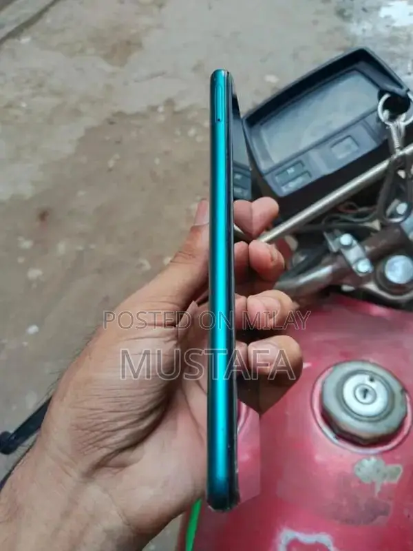 Huawei Y7a Smartphone - 4GB RAM, 64GB Storage, Good Condition