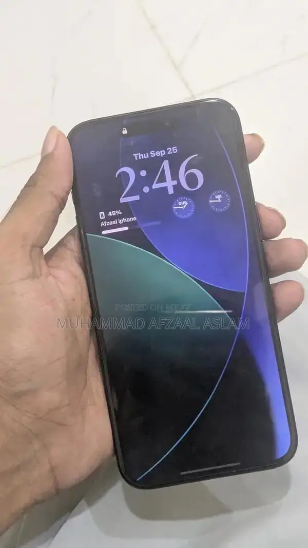 Apple iPhone 15 Pro Max - 256GB Premium Smartphone