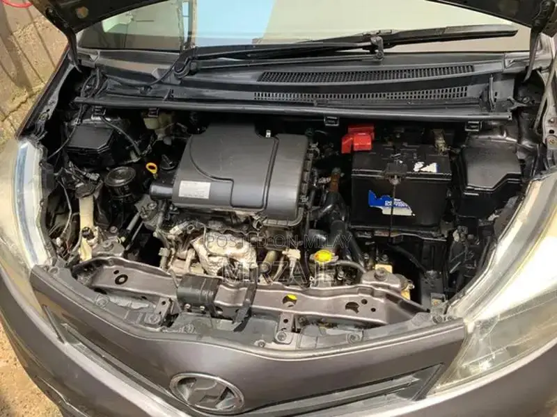 New Car Imported Light Condition with HD Headlights 2012-2016