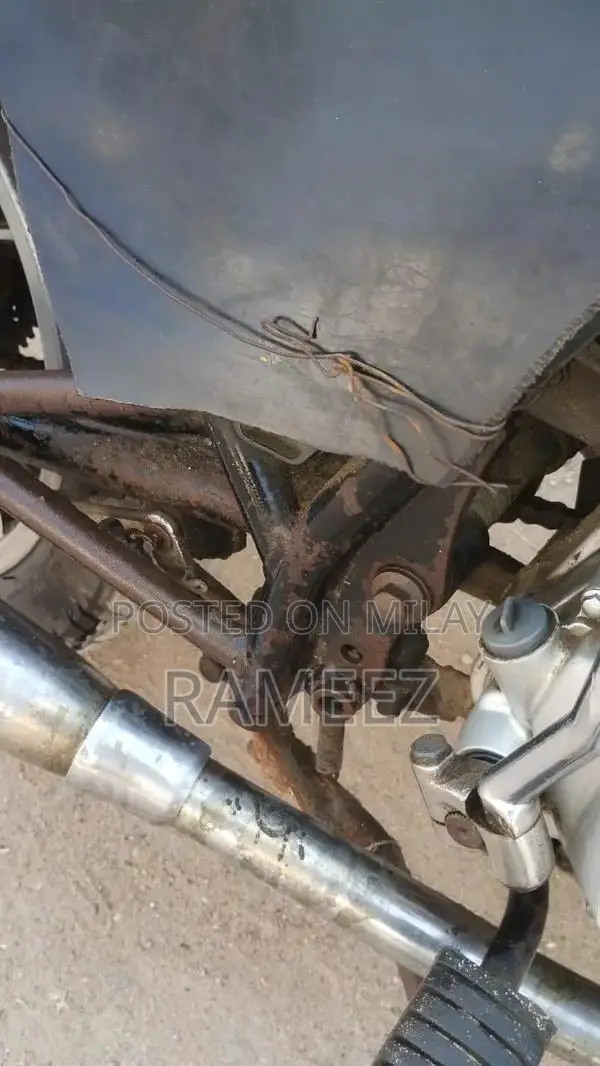 Hero 125 Chopper Motorcycle - Classic Style Ride