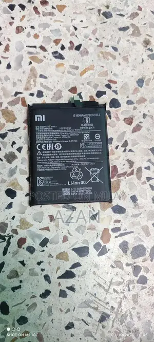 Photo - Original Mi 10T Smartphone Battery Replacement