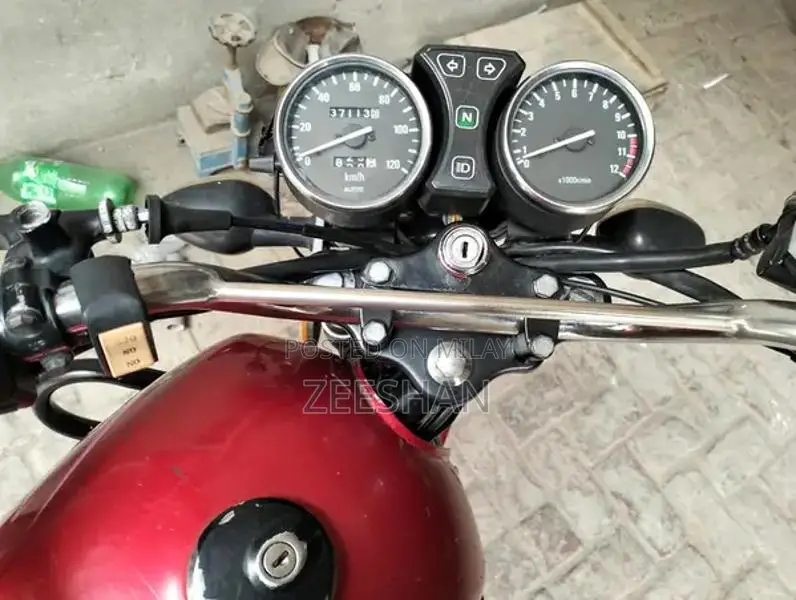 Suzuki GS150 Motorcycle - Clean and Ready to Ride