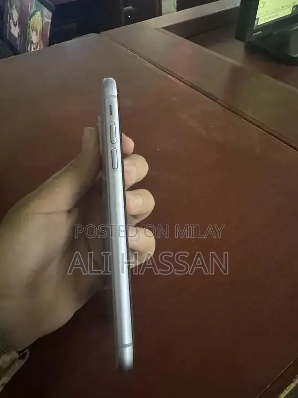 Apple iPhone 11 Smartphone Deep Purple Edition