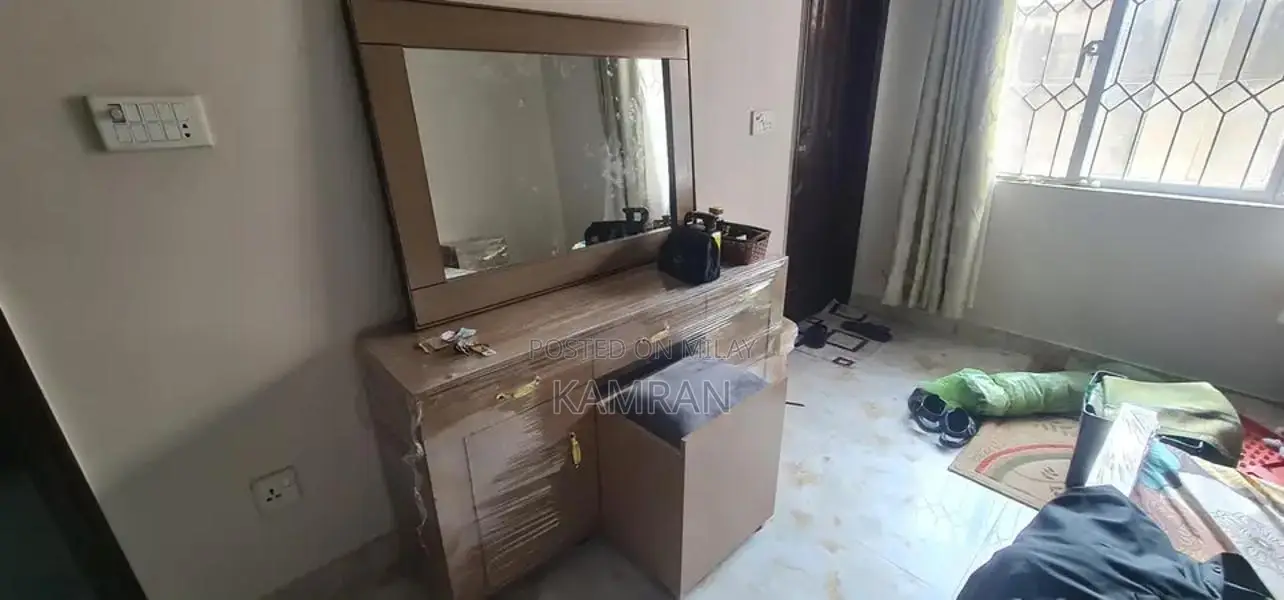 King Size and Single Bedroom Set with Dressing Tables