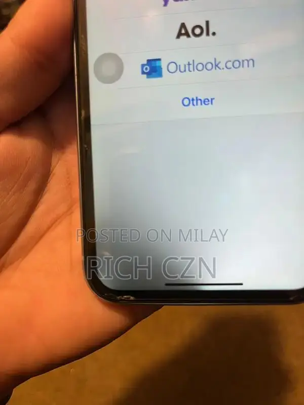 iPhone XR 64GB Blue Smartphone - Excellent Condition