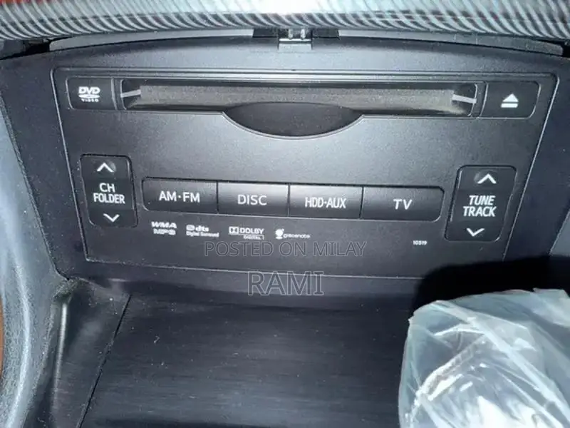 Toyota Crown 2010 Platinum Full-Option Luxury Sedan