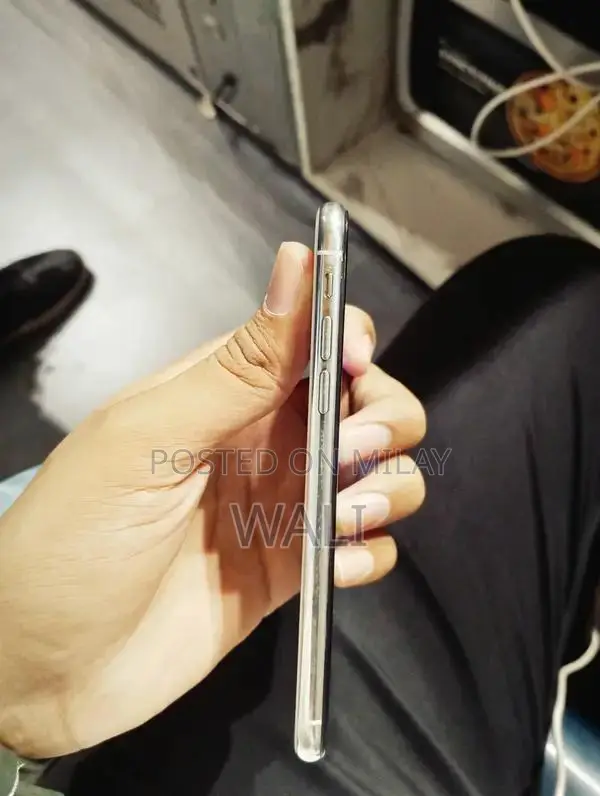 iPhone X 64GB Smartphone with Battery Replacement