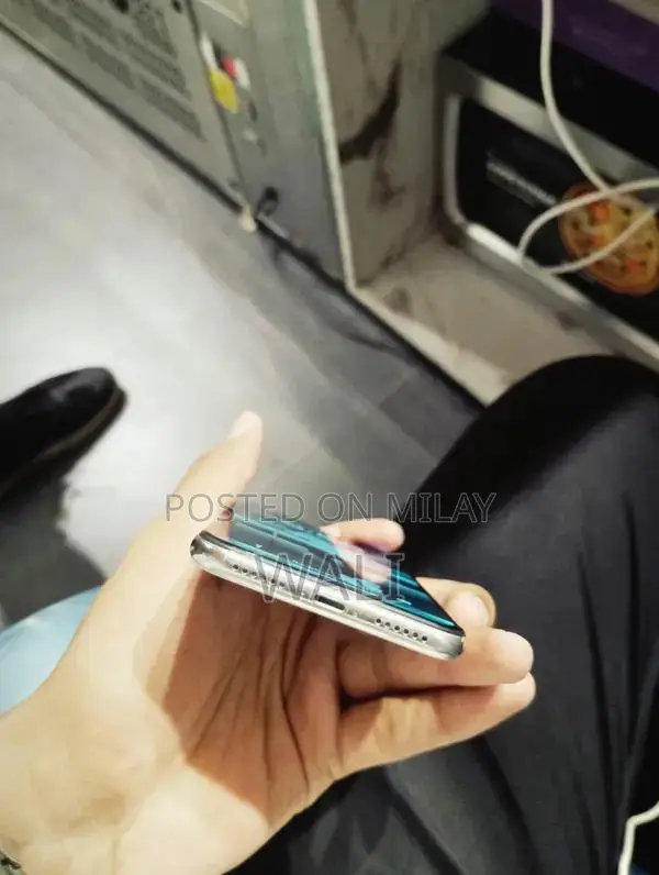 iPhone X 64GB Smartphone with Battery Replacement